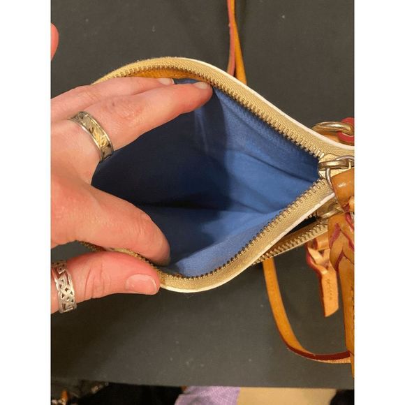 Dooney & Bourke White Grain Triple Zip Purse Handbag Crossbody RARE - Picture 3 of 8